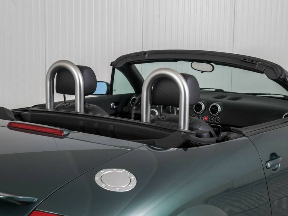 Immagine 32/50 di Audi TT 1.8 T (2001)