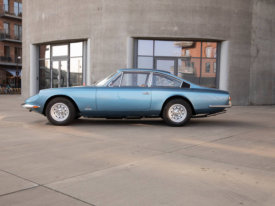 Image 4/40 of Ferrari 365 GT 2+2 (1969)