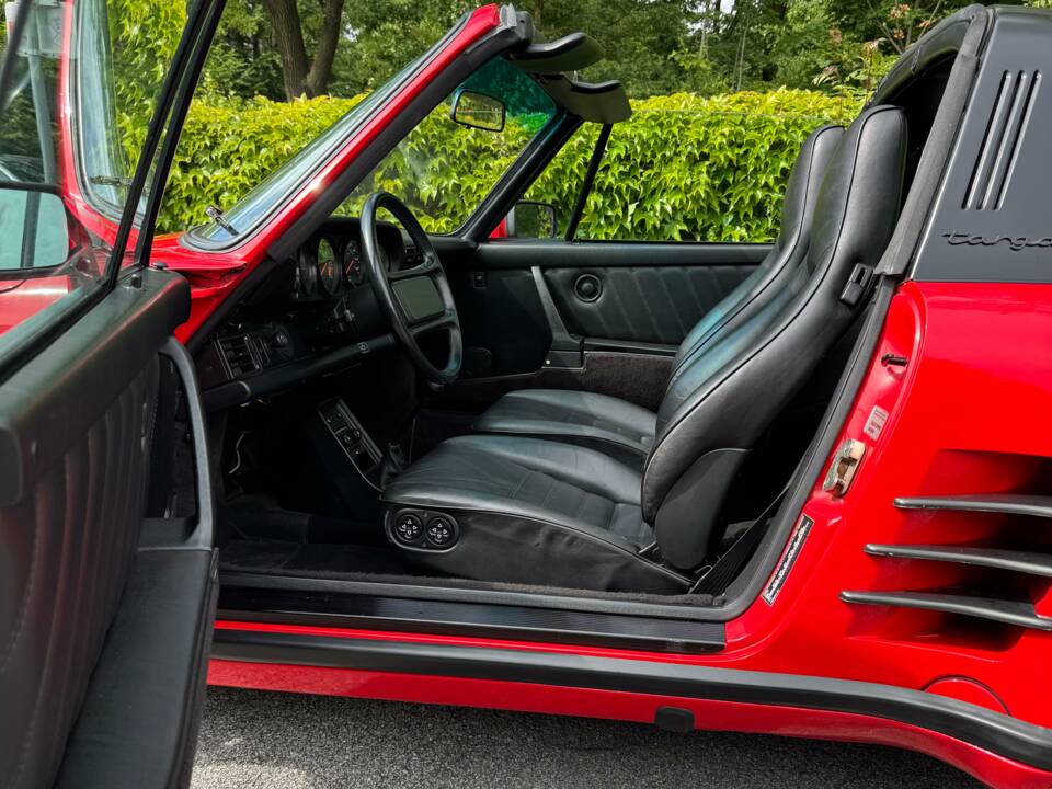 Bild 10/23 von Porsche 911 Carrera 3.2 (WTL) (1987)