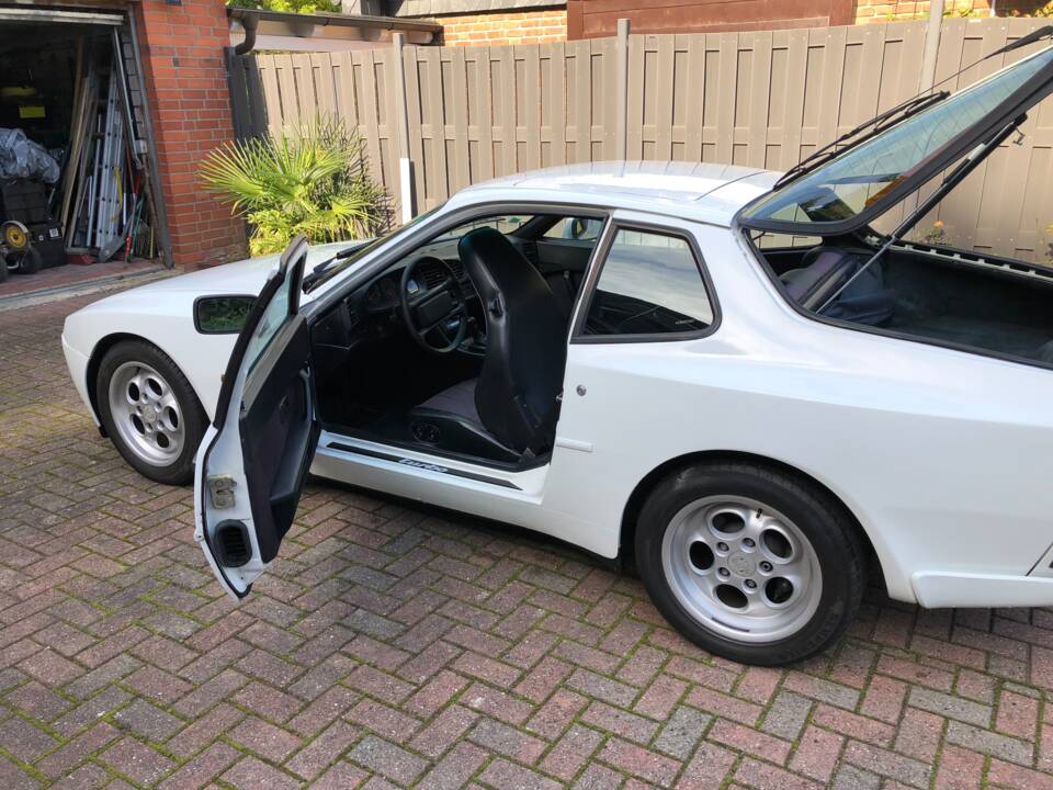 Bild 13/45 von Porsche 944 Turbo (1985)