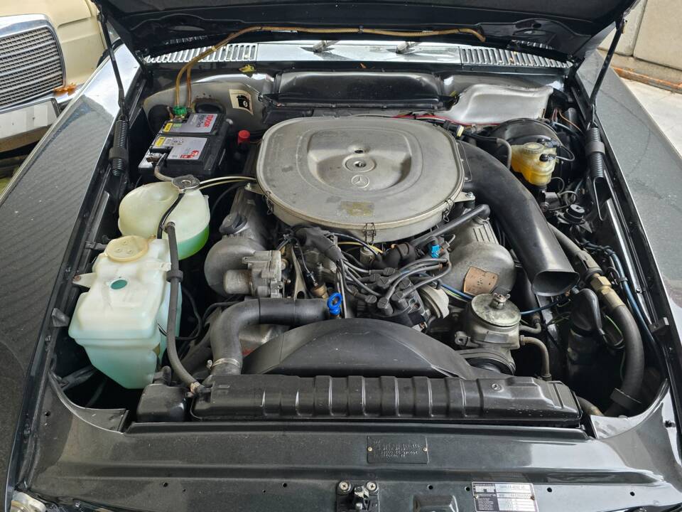 Immagine 5/34 di Mercedes-Benz 500 SL (1980)