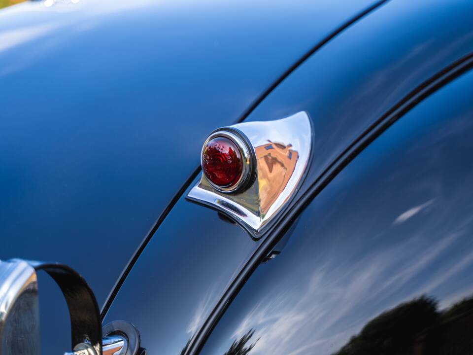 Afbeelding 10/50 van Jaguar XK 120 OTS (1952)