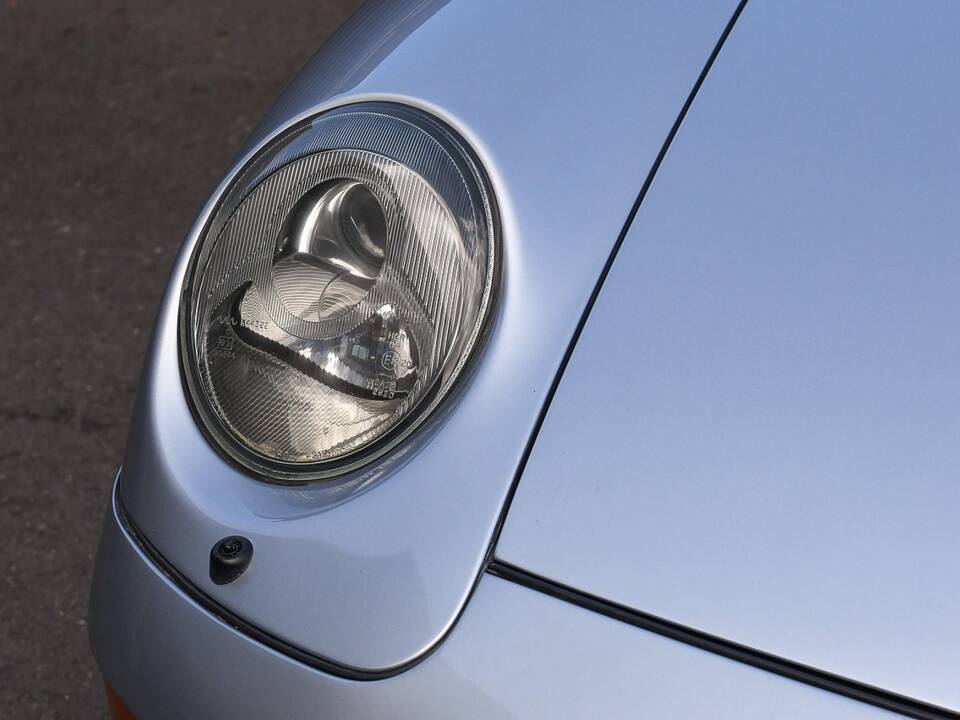 Immagine 5/53 di Porsche 911 Carrera (1994)