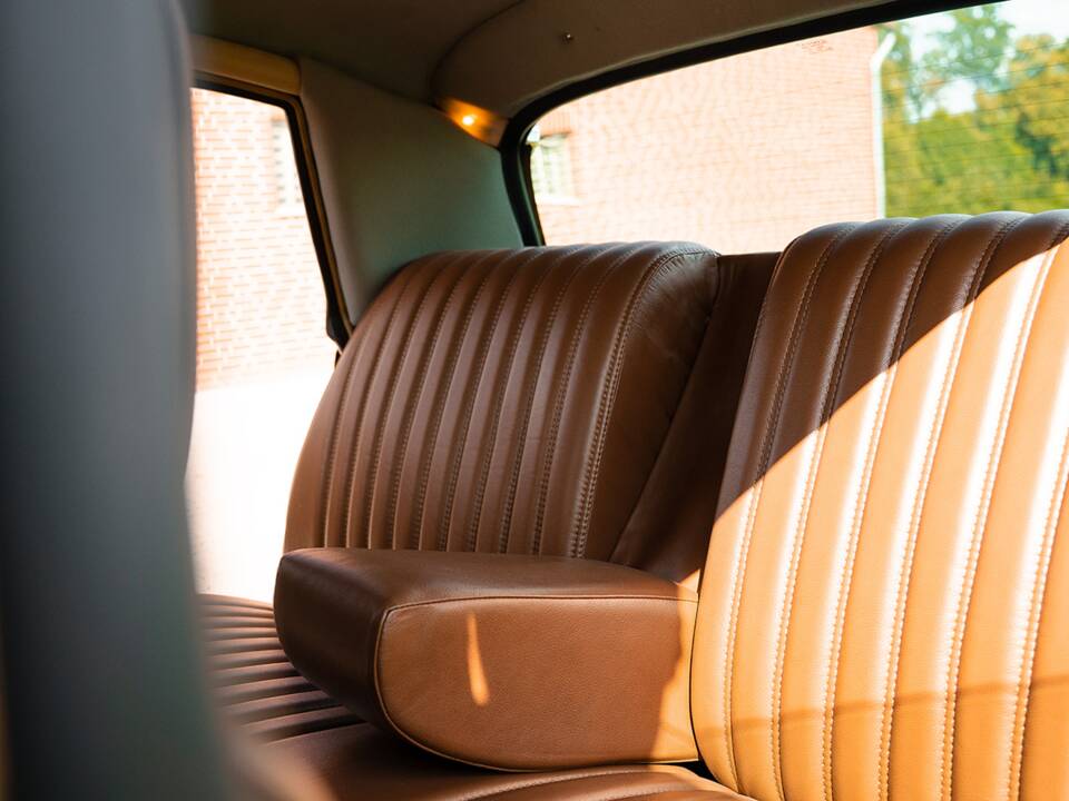 Bild 24/36 von Citroën DS 21 Pallas (1968)
