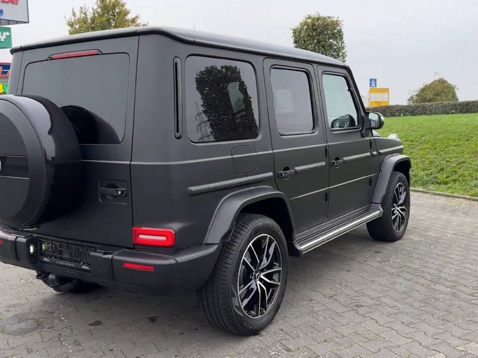 Image 4/13 of Mercedes-Benz G 400 d (LWB) (2021)
