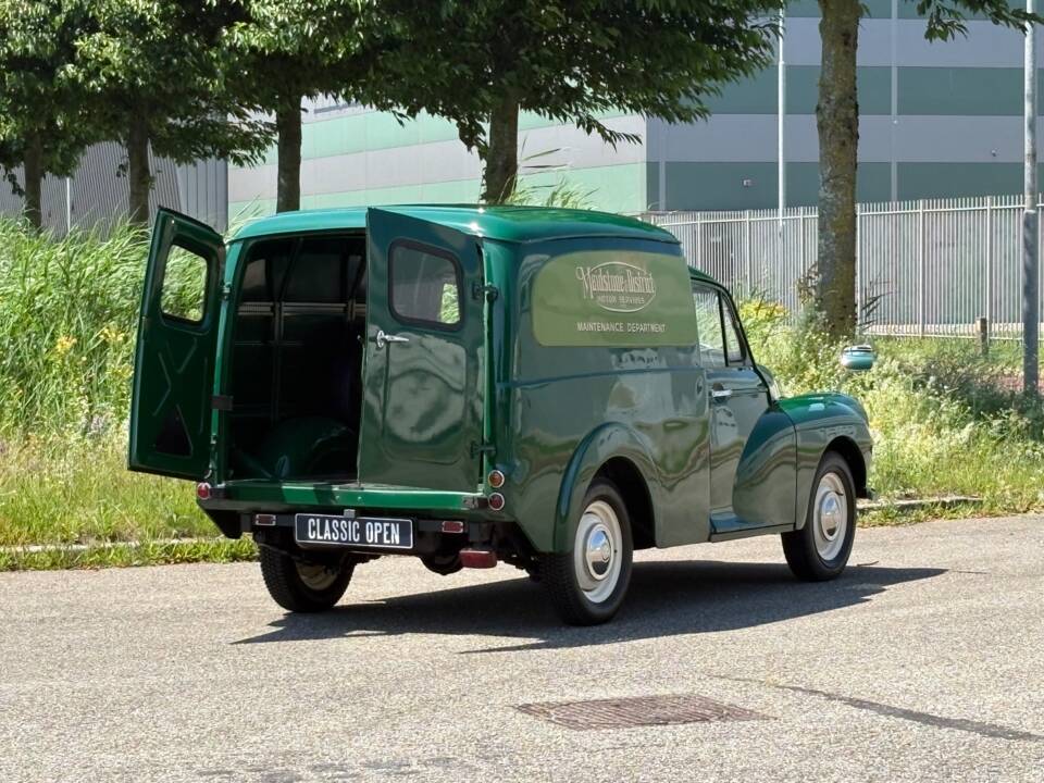 Image 10/16 of Morris Minor 1000 Traveller (1969)