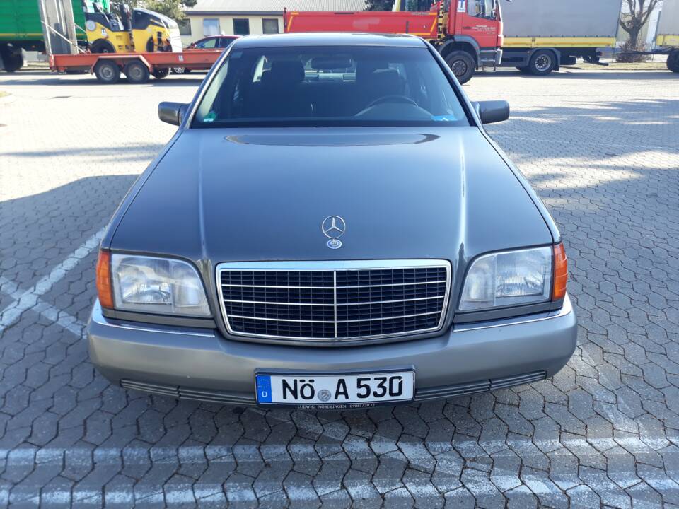 Image 1/7 of Mercedes-Benz 300 SE (1992)