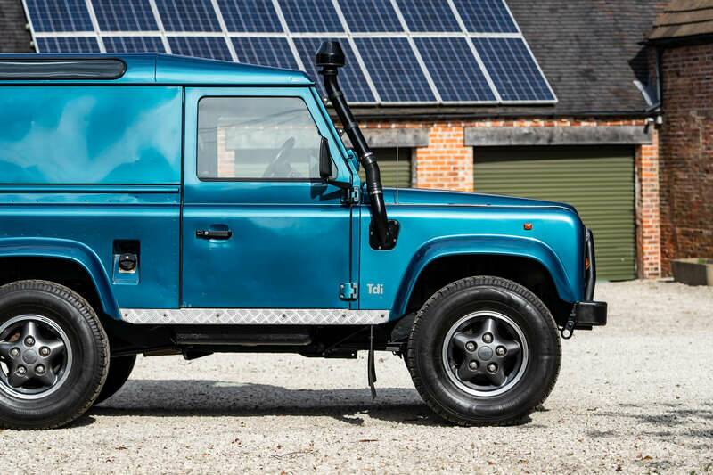 Bild 22/50 von Land Rover Defender 110 Turbo Diesel (1999)