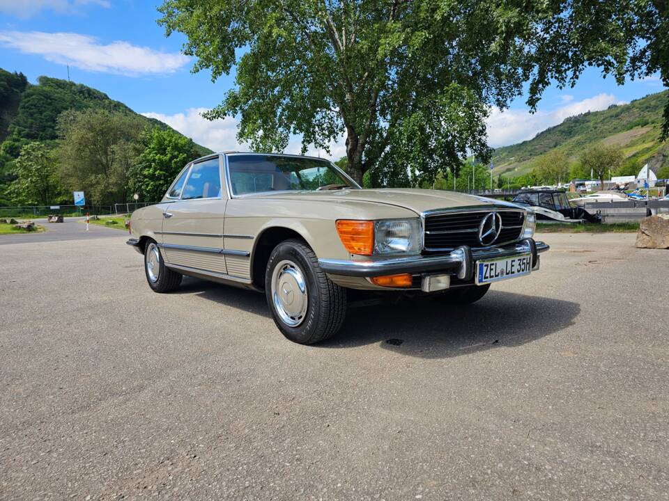 Image 24/27 of Mercedes-Benz 350 SL (1972)