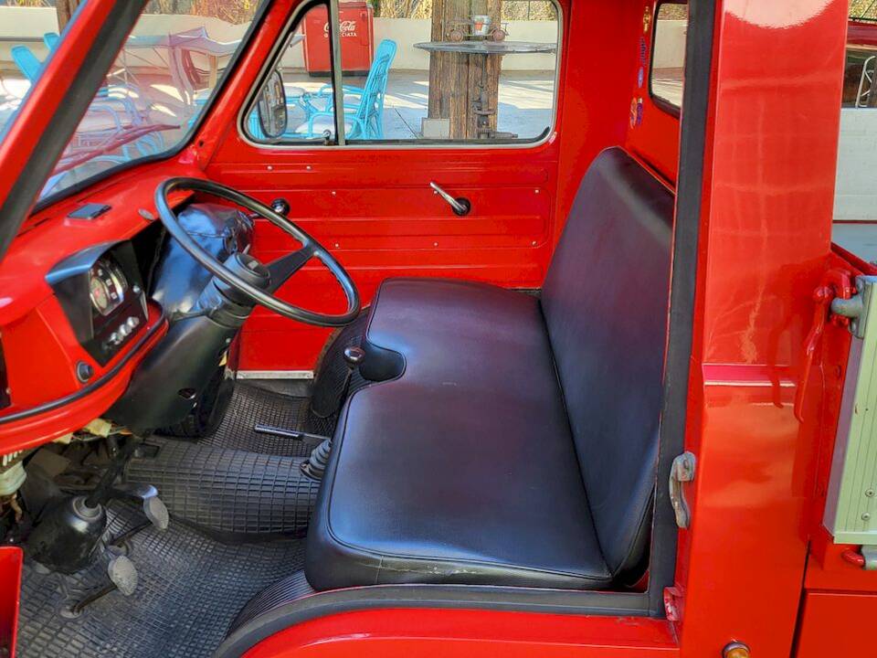 Bild 18/39 von FIAT 900 T&#x2F;E (1978)
