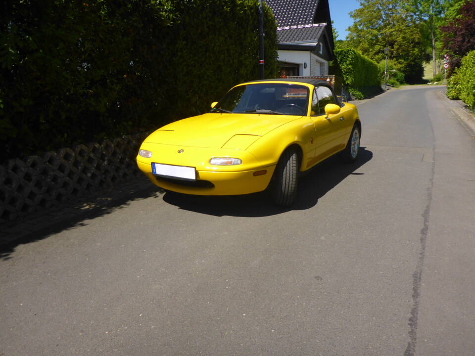 Immagine 33/56 di Mazda MX-5 1.6 (1995)