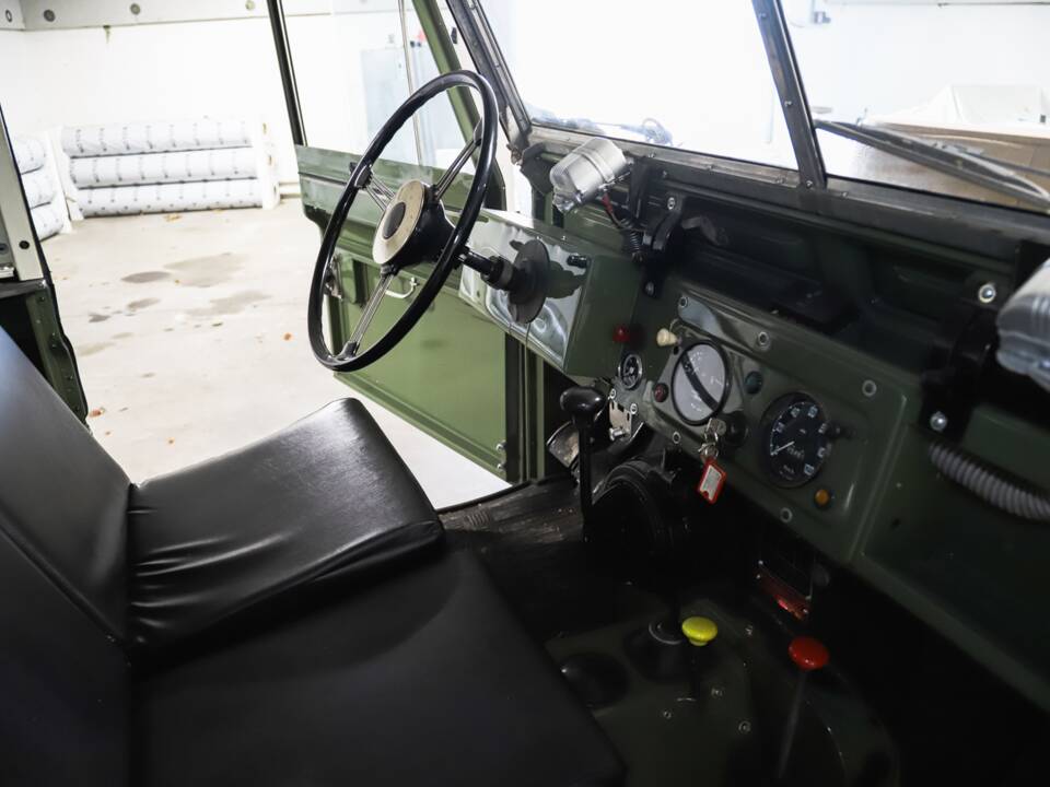 Bild 39/96 von Land Rover 88 (1961)