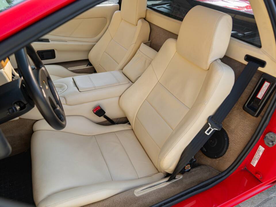Image 43/50 of Lotus Esprit SE (1993)