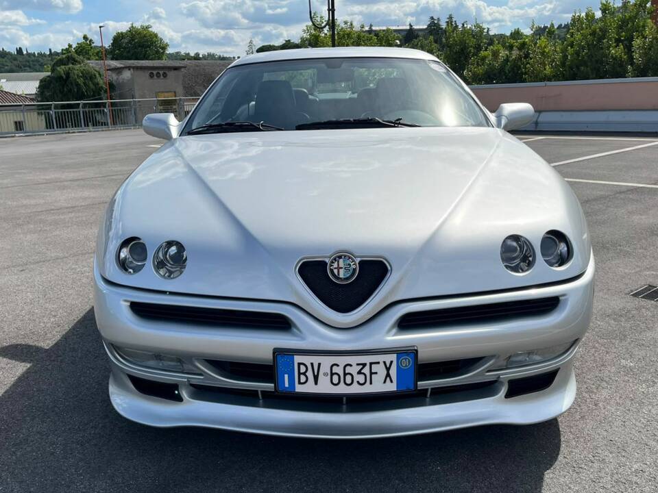 Bild 3/8 von Alfa Romeo GTV 2.0 Twin Spark (2001)
