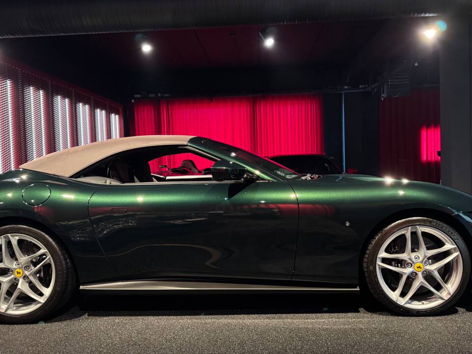 Bild 9/97 von Ferrari Roma Spider (2011)