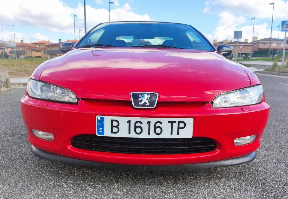 Afbeelding 4/8 van Peugeot 406 Coupé 3.0 V6 (1997)