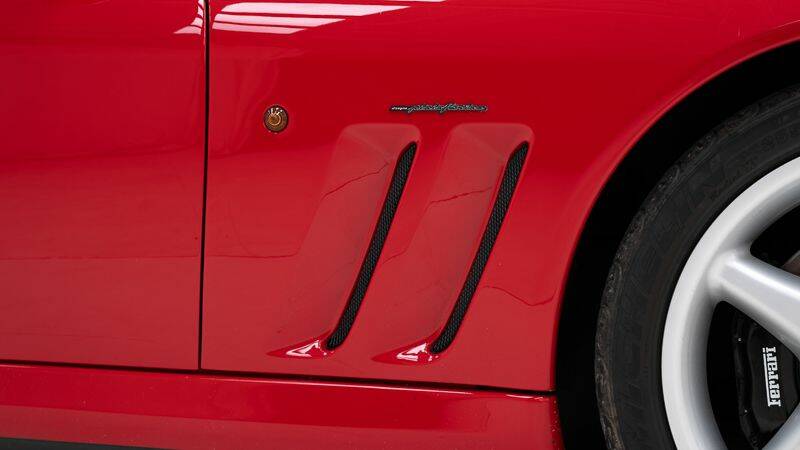 Image 13/15 of Ferrari 550 Maranello (1997)