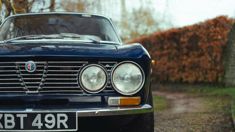 Image 31/50 of Alfa Romeo Giulia 1600 GT Junior (1977)