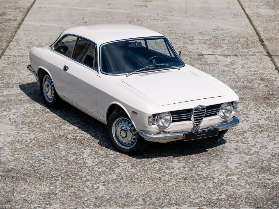 Imagen 1/50 de Alfa Romeo Giulia 1600 Sprint GT Veloce (1966)