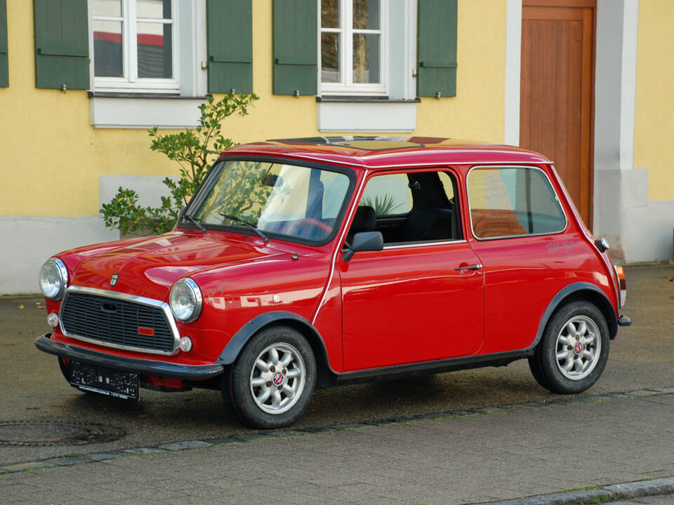Image 10/38 of Mini 1000 (1987)