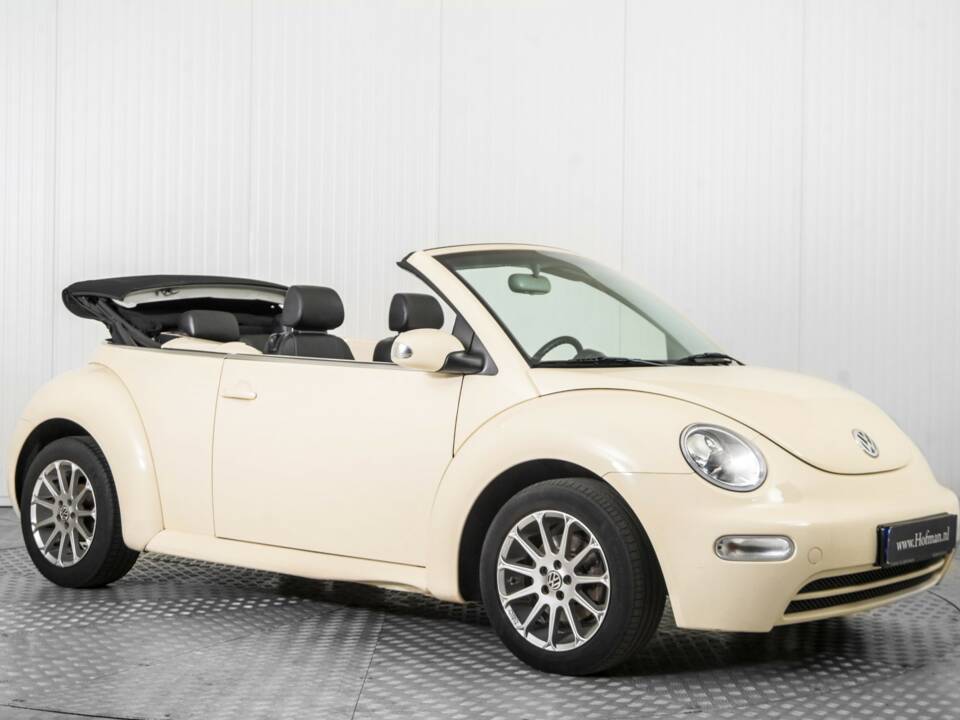 Imagen 5/48 de Volkswagen New Beetle 1.6 (2004)