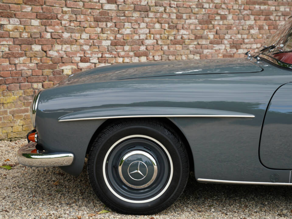 Image 35/50 of Mercedes-Benz 190 SL (1957)