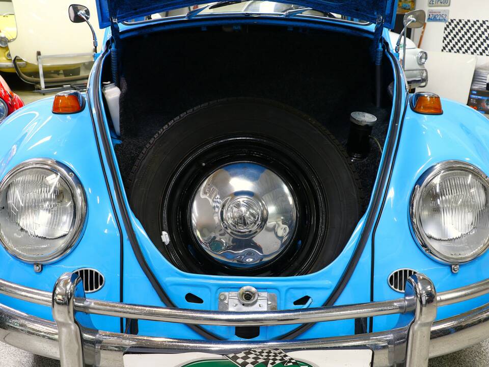 Bild 12/15 von Volkswagen Käfer 1300 (1966)