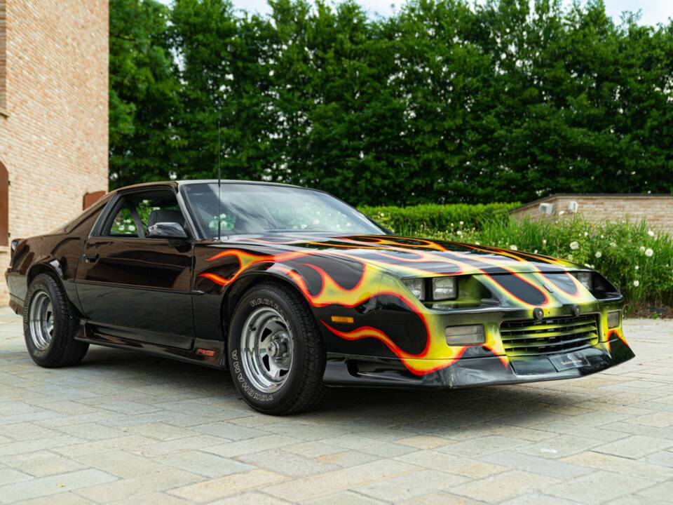 Bild 2/50 von Chevrolet Camaro Z28 (1992)