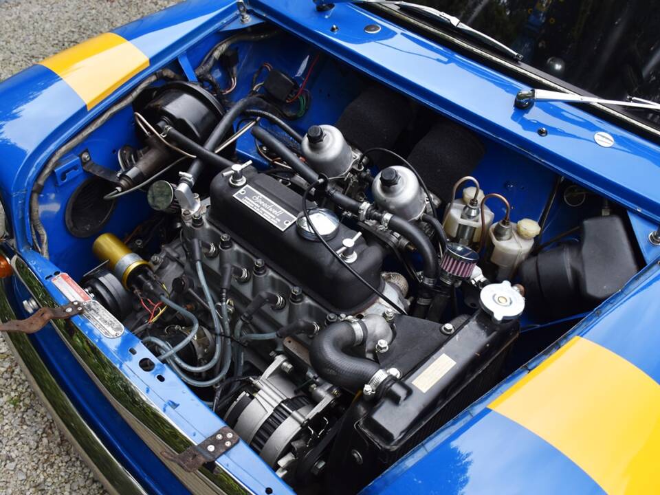 Image 28/32 of Mini 1275 GT (1977)