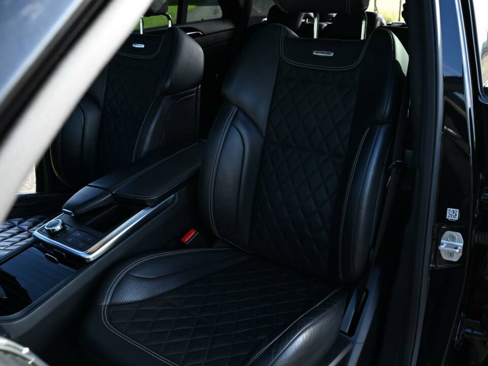 Image 37/49 of Mercedes-Benz ML 63 AMG (2013)