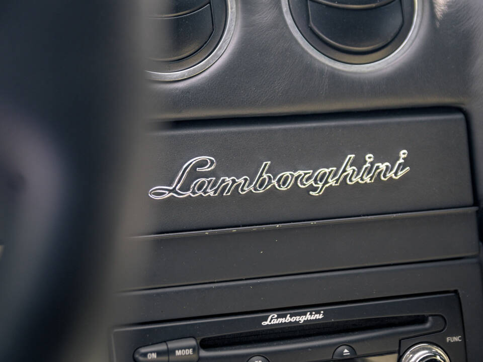 Afbeelding 30/42 van Lamborghini Murciélago (2001)