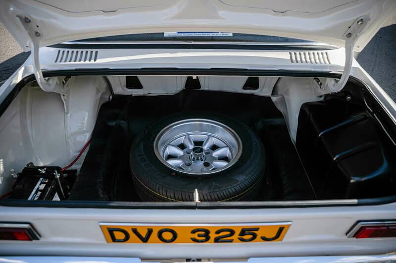 Image 29/38 of Ford Escort Twin Cam (1970)