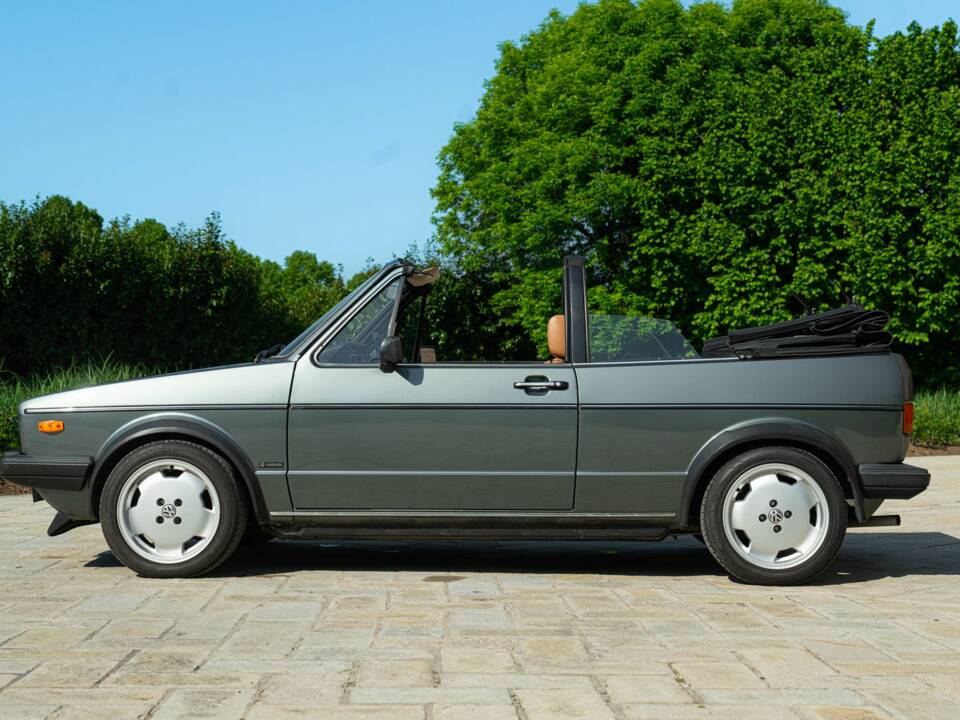 Image 8/50 of Volkswagen Golf I Cabrio GLi 1.8 (1983)
