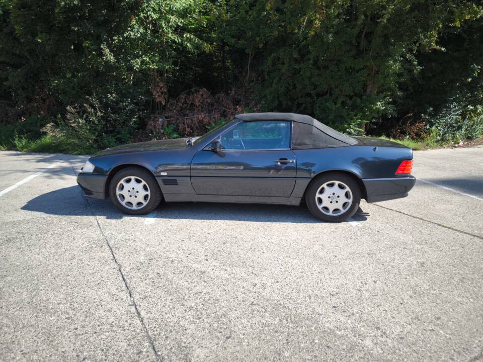 Image 38/38 of Mercedes-Benz SL 320 (1994)