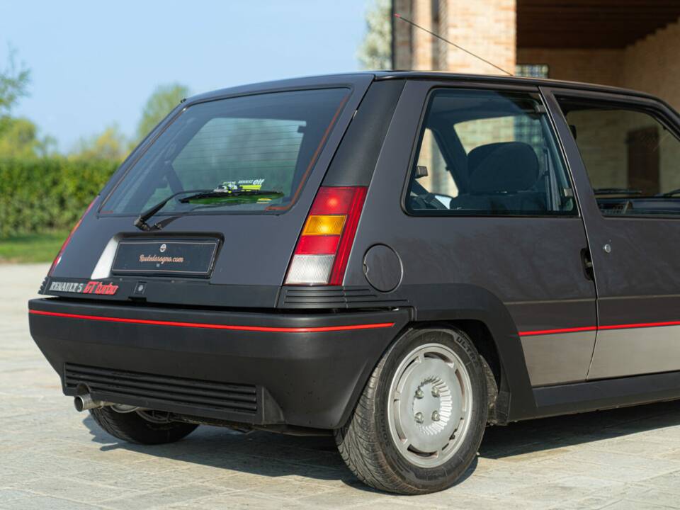 Image 17/50 de Renault R 5 GT Turbo (1986)