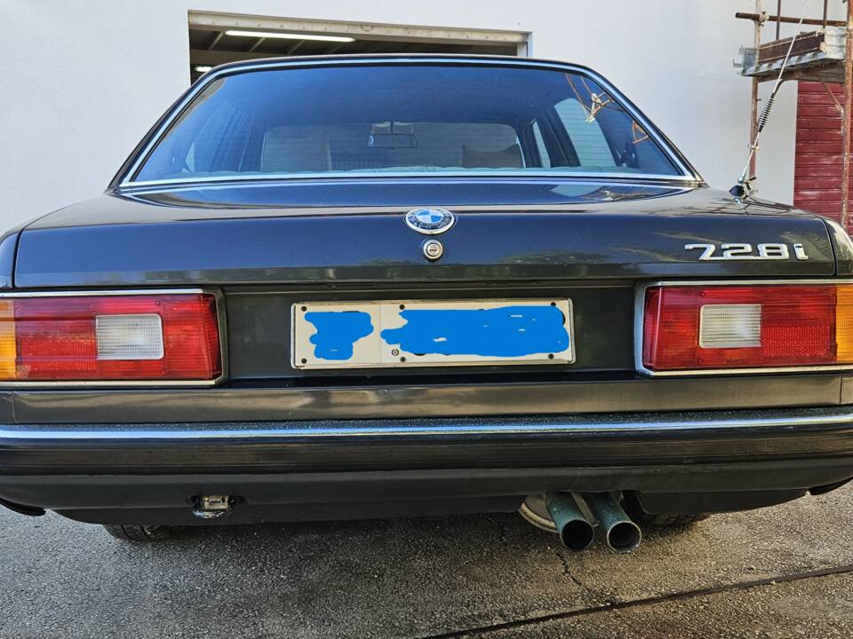 Image 8/100 of BMW 728i (1983)