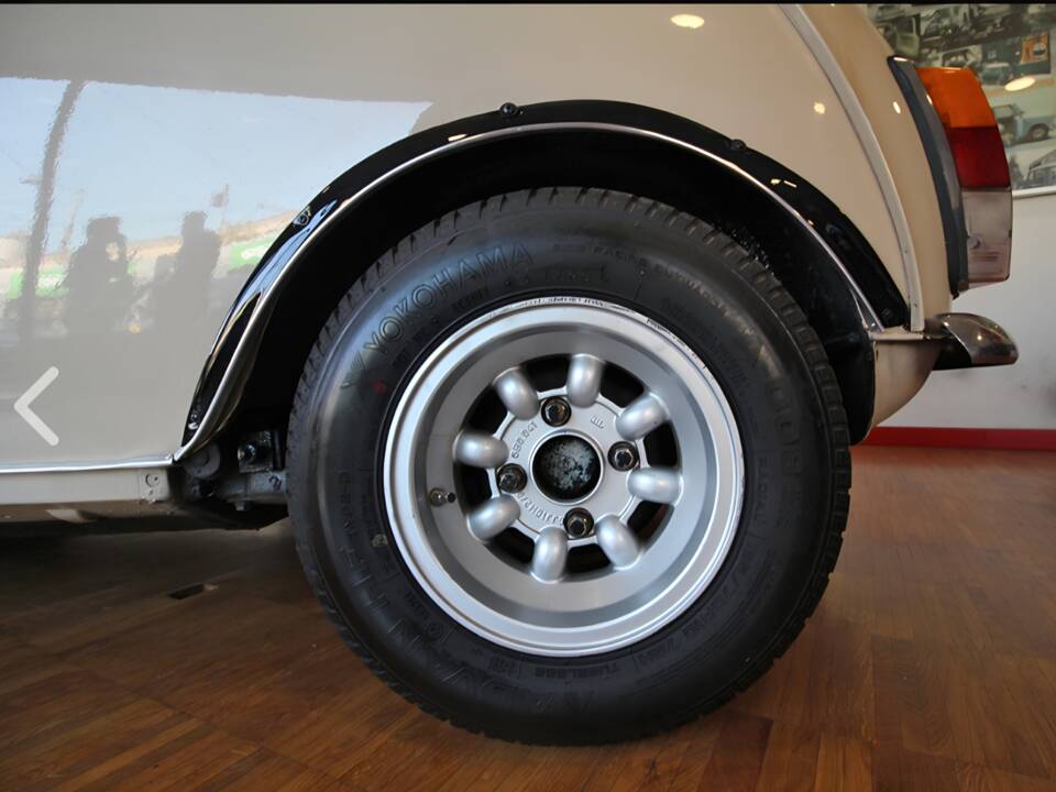 Image 19/51 de Innocenti Mini Cooper (1970)
