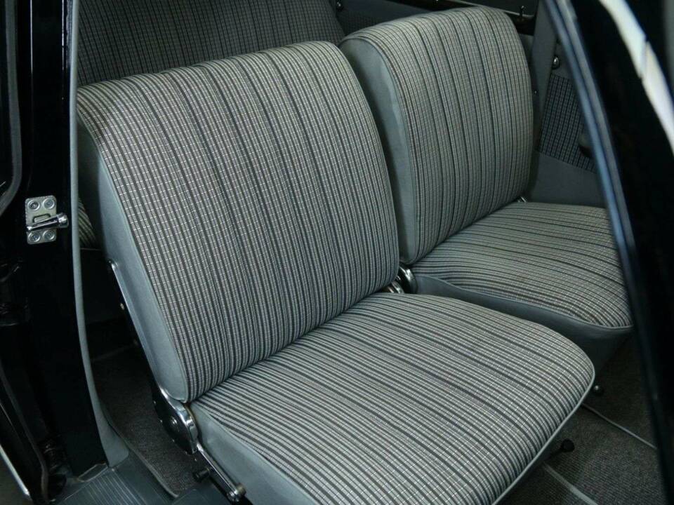 Bild 30/49 von Mercedes-Benz 180 D (1956)