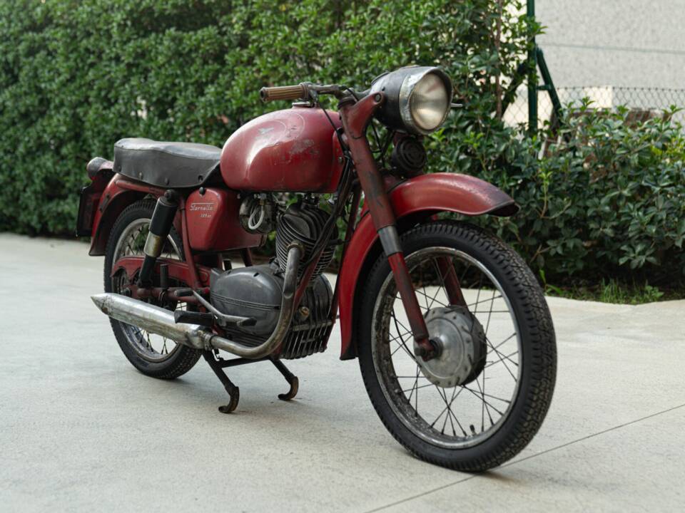 Imagen 6/25 de Moto Guzzi Stornello 125 (1961)
