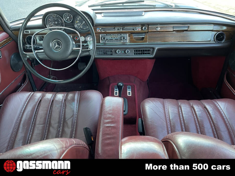 Image 11/15 de Mercedes-Benz 300 SEL 6.3 (1972)