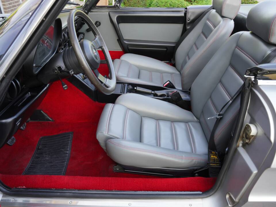 Afbeelding 44/50 van Alfa Romeo 2.0 Spider QV (1987)