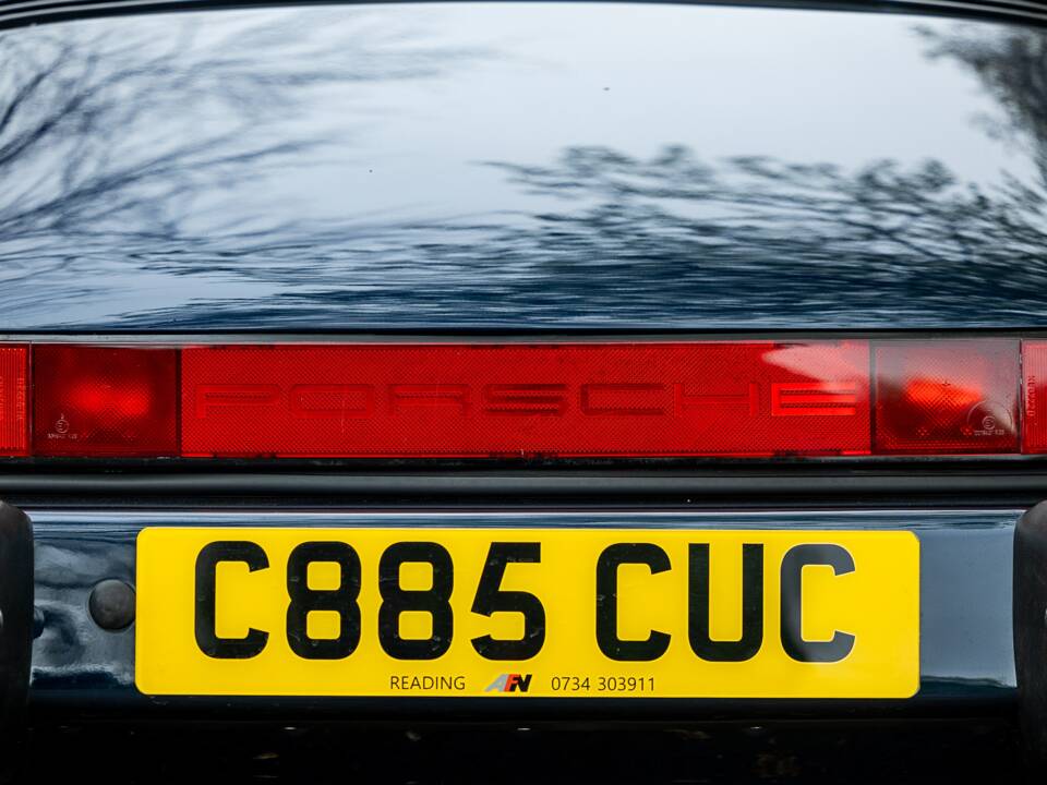 Image 49/50 of Porsche 911 Carrera 3.2 (1985)