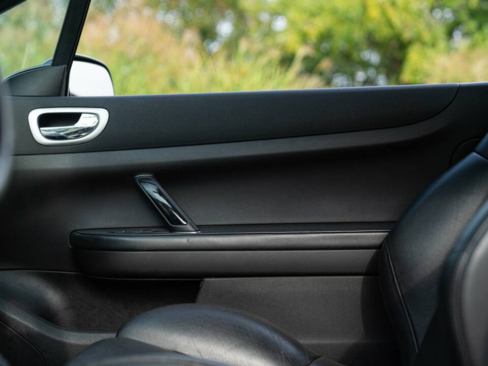 Bild 39/50 von Peugeot 307 CC 2.0i (2004)