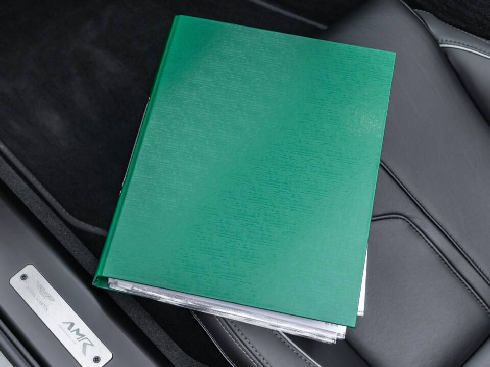 Bild 75/84 von Aston Martin V12 Vantage AMR Roadster (2018)