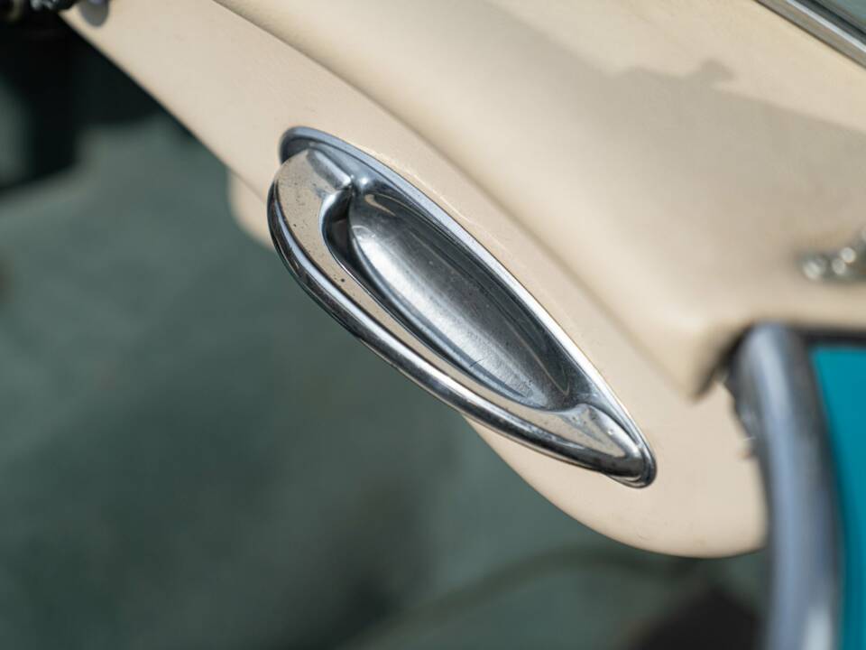 Bild 44/50 von Austin-Healey 100&#x2F;6 (BN4) (1957)