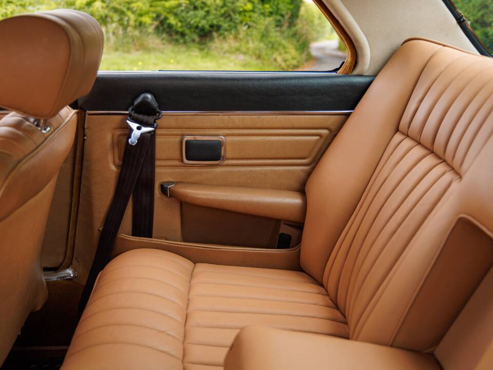 Bild 31/40 von Daimler Sovereign 4.2 (1976)
