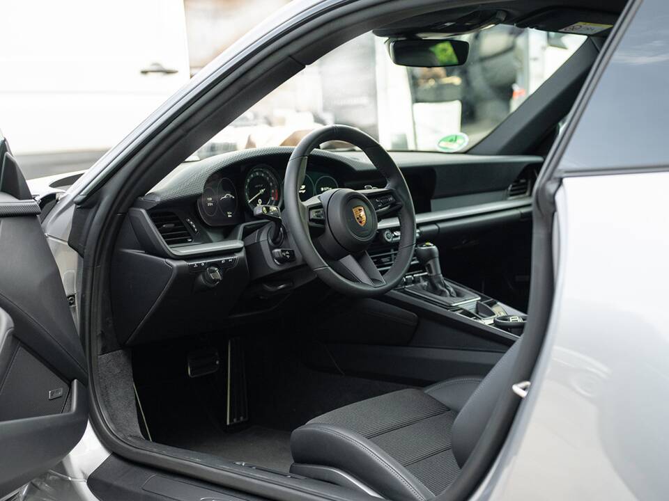 Afbeelding 22/40 van Porsche 911 GT3 (2021)