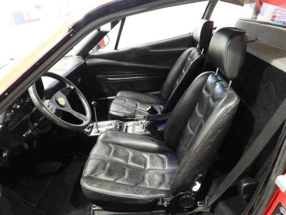 Bild 5/14 von Ferrari 308 GTBi Quattrovalvole (1982)