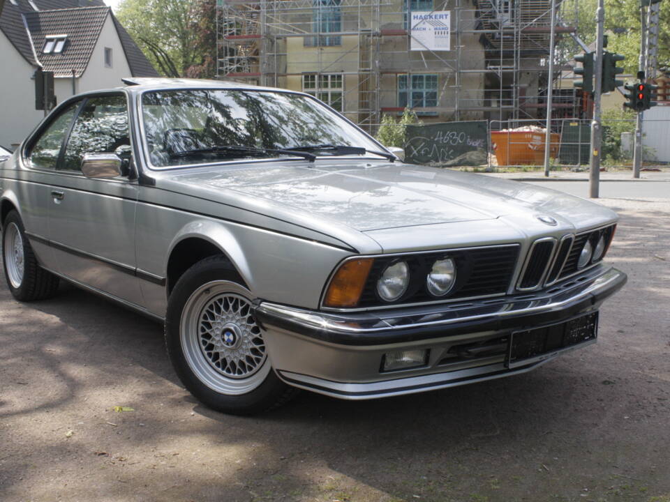 Image 4/9 of BMW 635 CSi (1983)