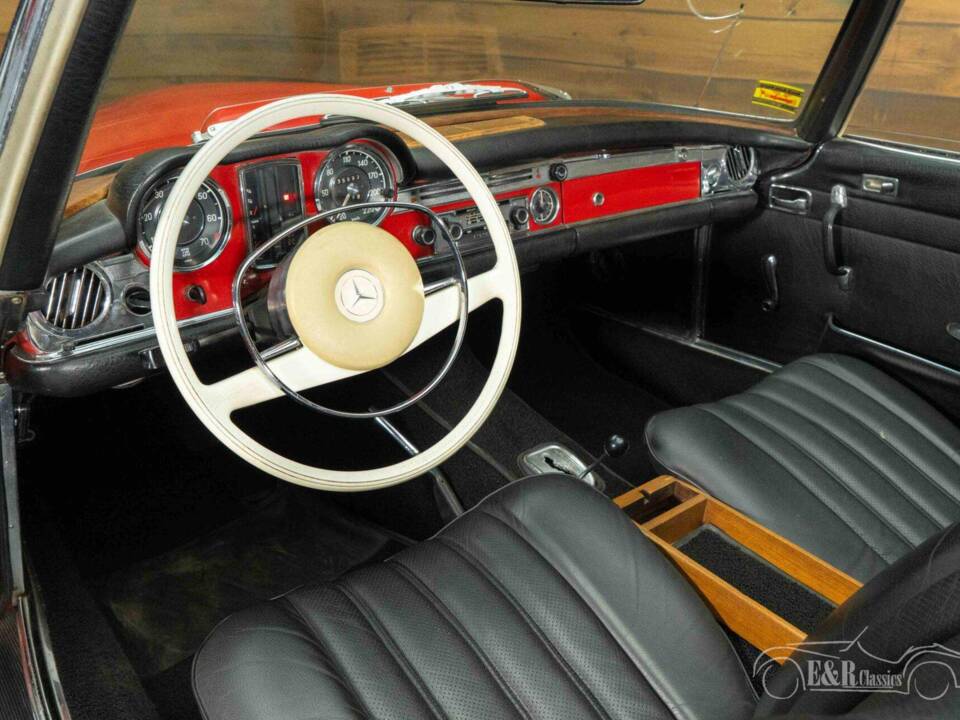 Image 2/19 of Mercedes-Benz 280 SL (1968)